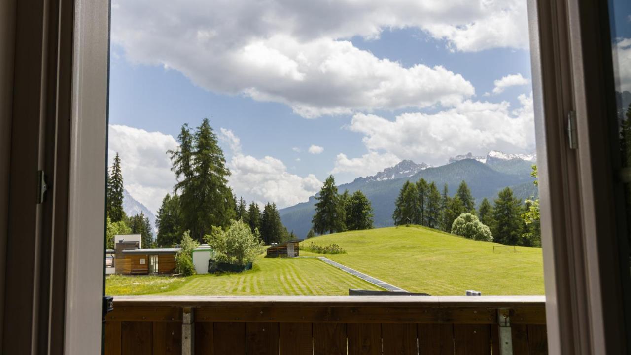 Hotel Villa Argentina Cortina d'Ampezzo Exterior photo