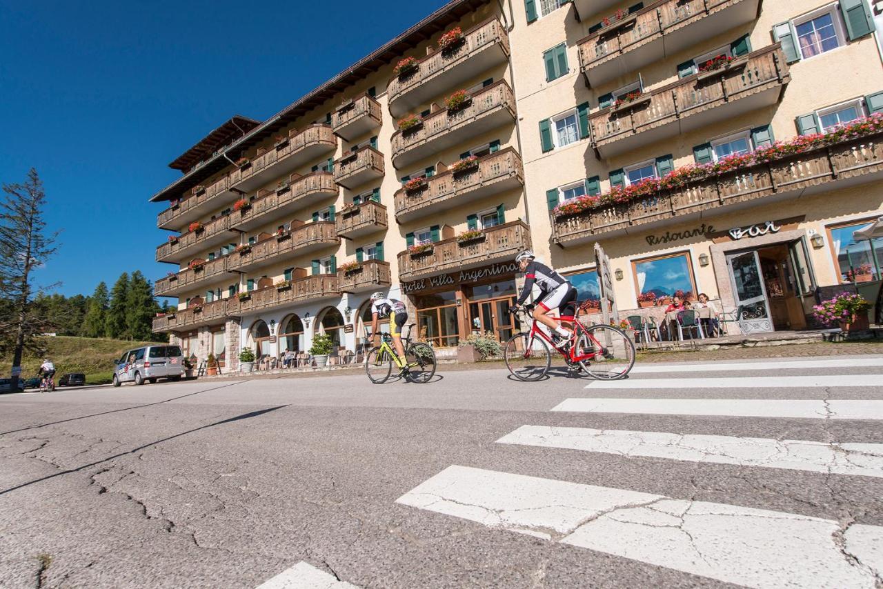 Hotel Villa Argentina Cortina d'Ampezzo Exterior photo