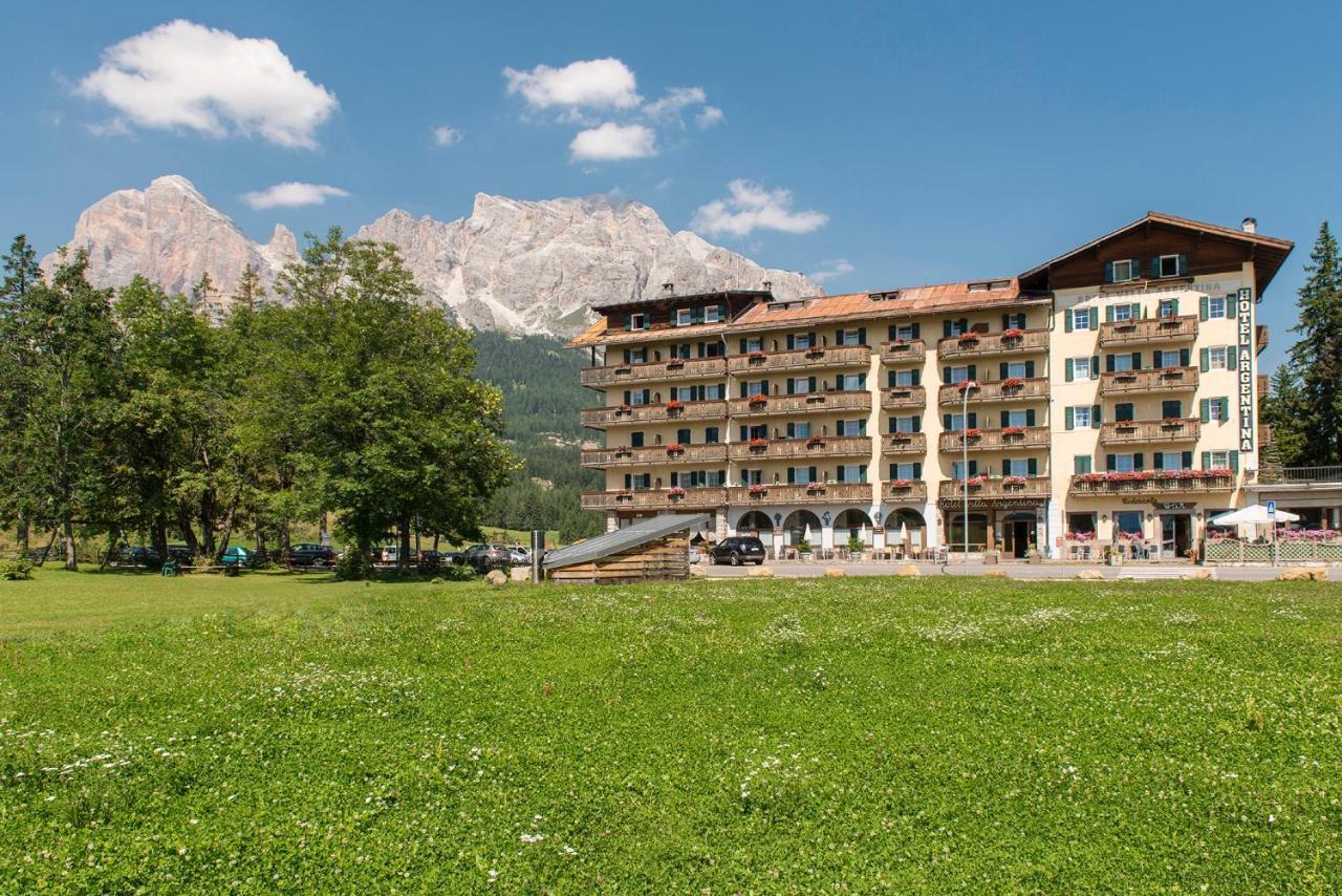 Hotel Villa Argentina Cortina d'Ampezzo Exterior photo